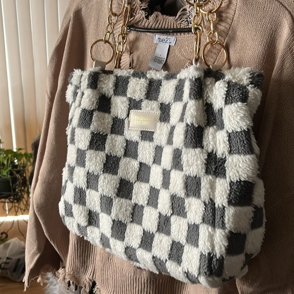 NWOT Trendy Checkered Sherpa Bag - Picture 5 of 5